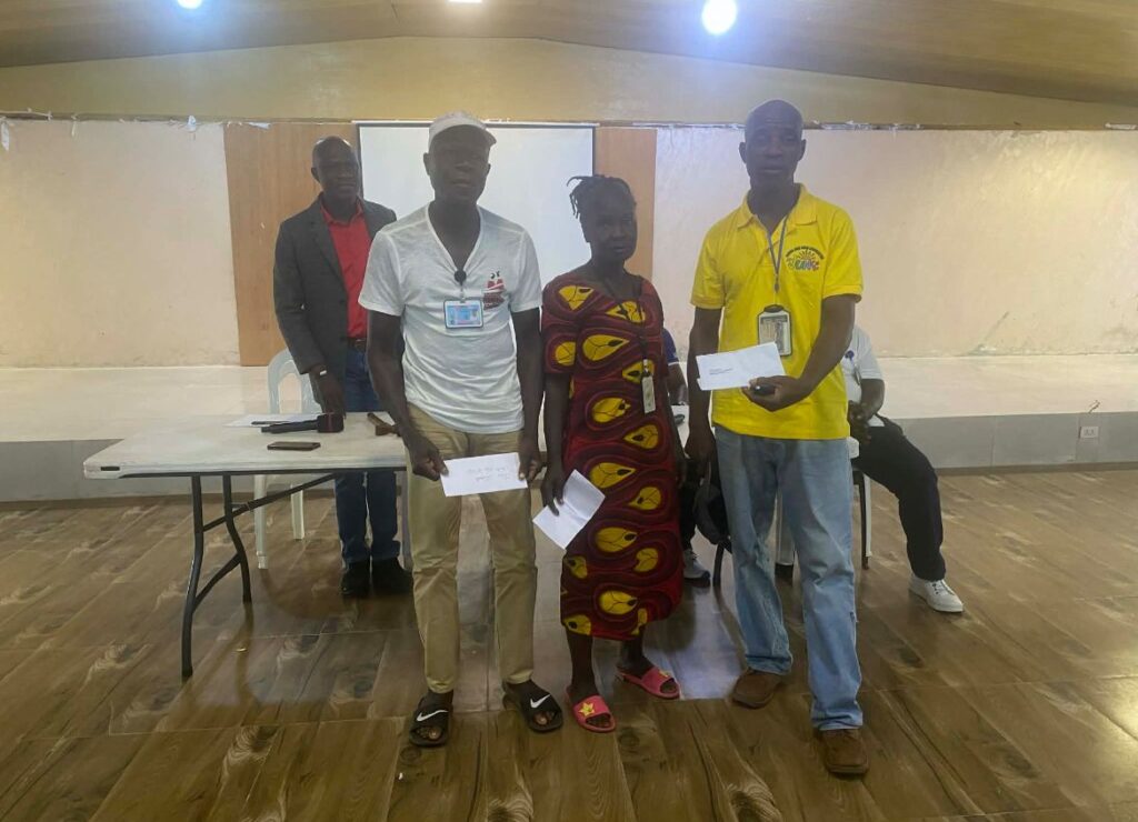 NAT’L ARCHIVES HONORS STAFFS FOR OUTSTANDING PERFORMANCE 