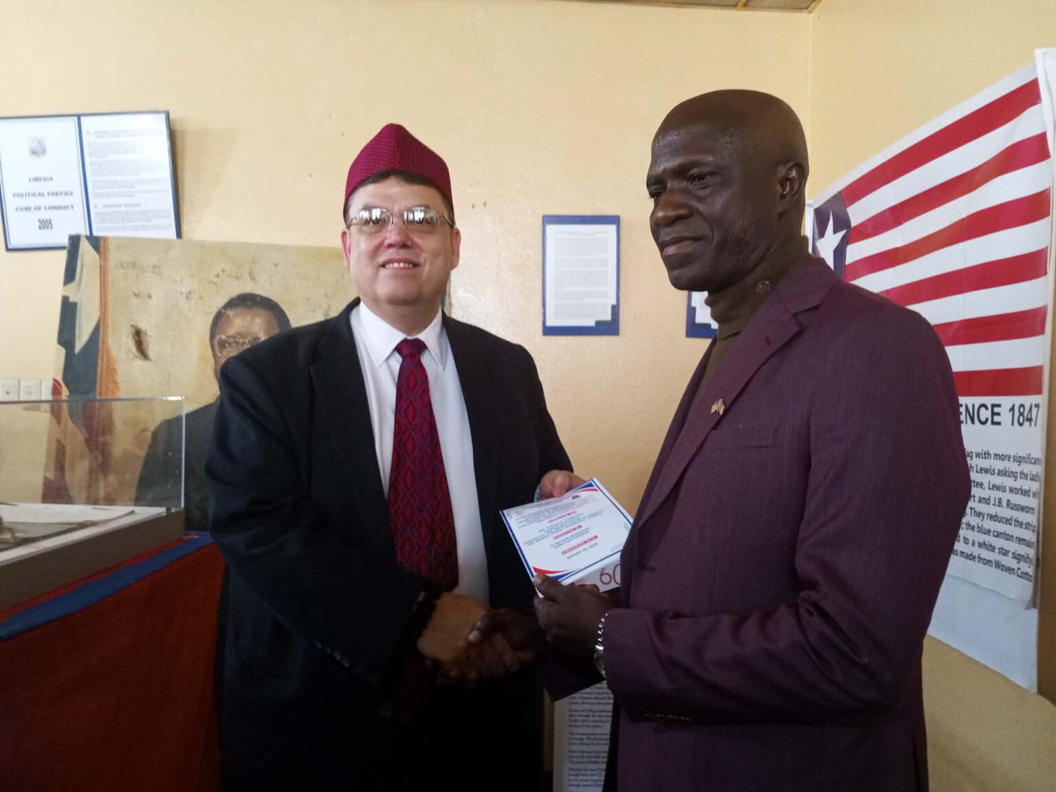 US Chargé D ’Affaires Calls for Preservation of Liberia’s Nat’l Documents, Ends visit at CNRDA